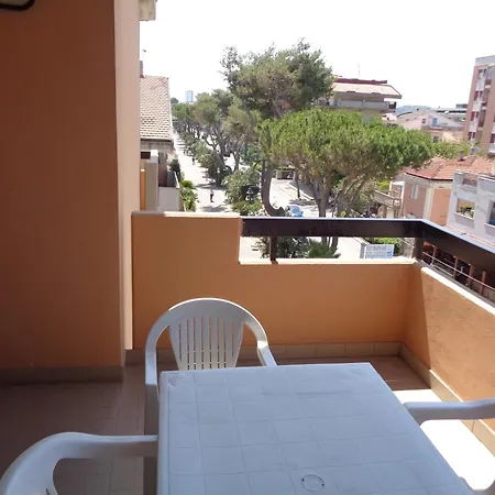 Aparthotel Vistamare 4*